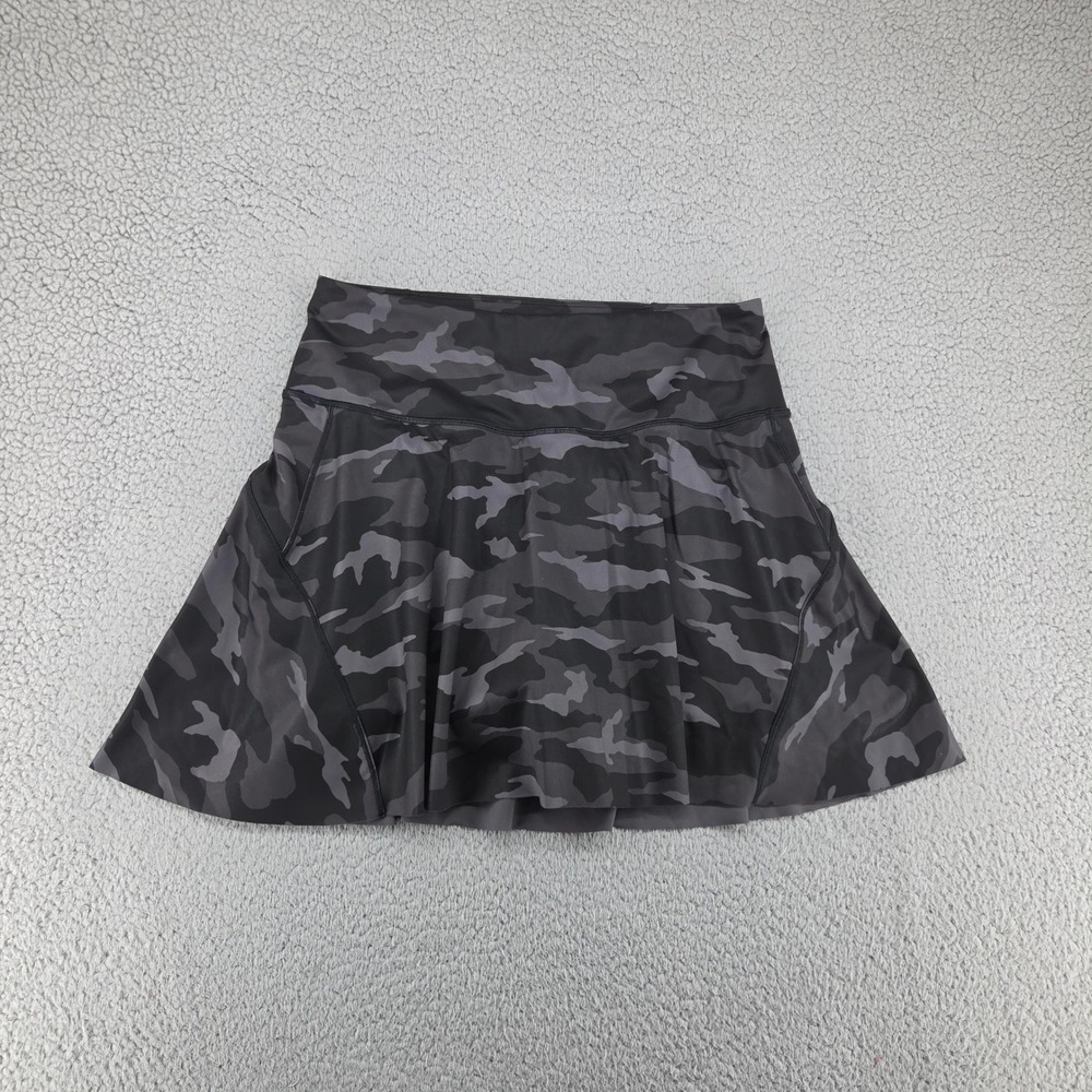 Athleta Ace Printed Tennis Golf Skort Womens Medium Black Gray Camo Pickleball